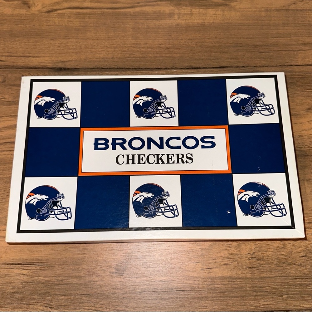 Vintage NFL Denver Broncos Football Collectible Checkers Board Game